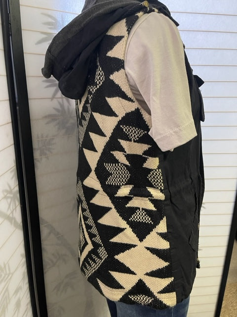 BLACK AZTEC VEST