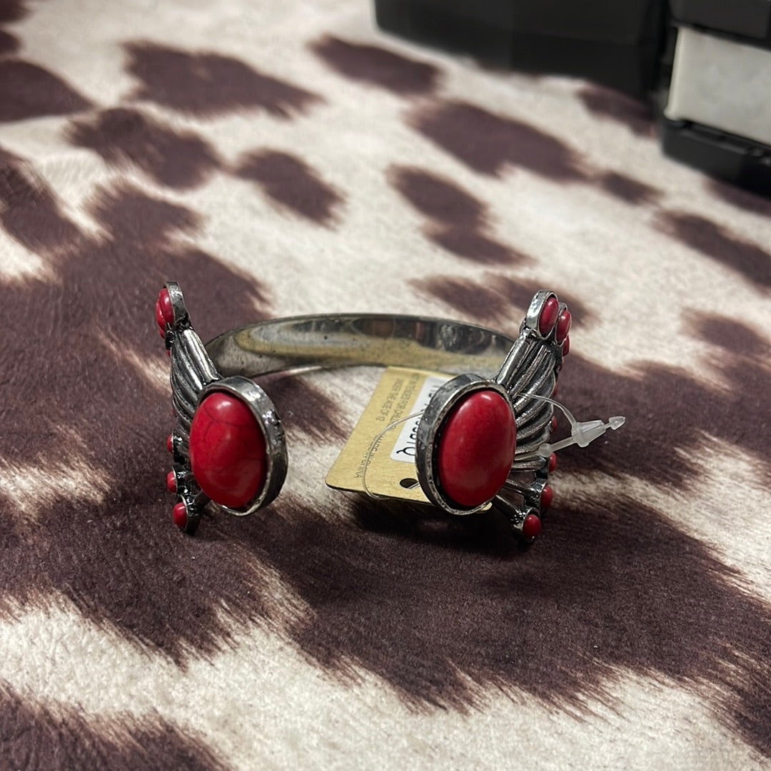 Red rum cuff